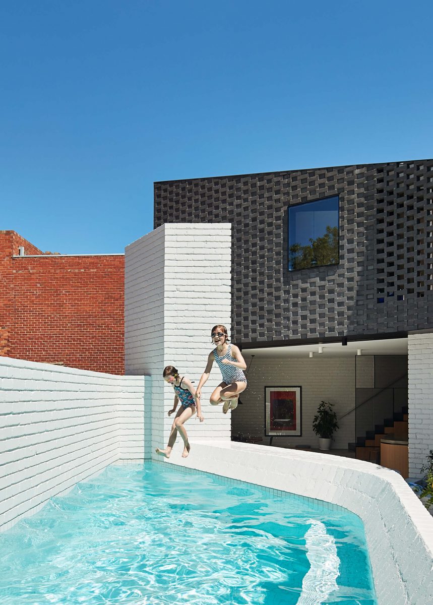 Perimiter House by Make