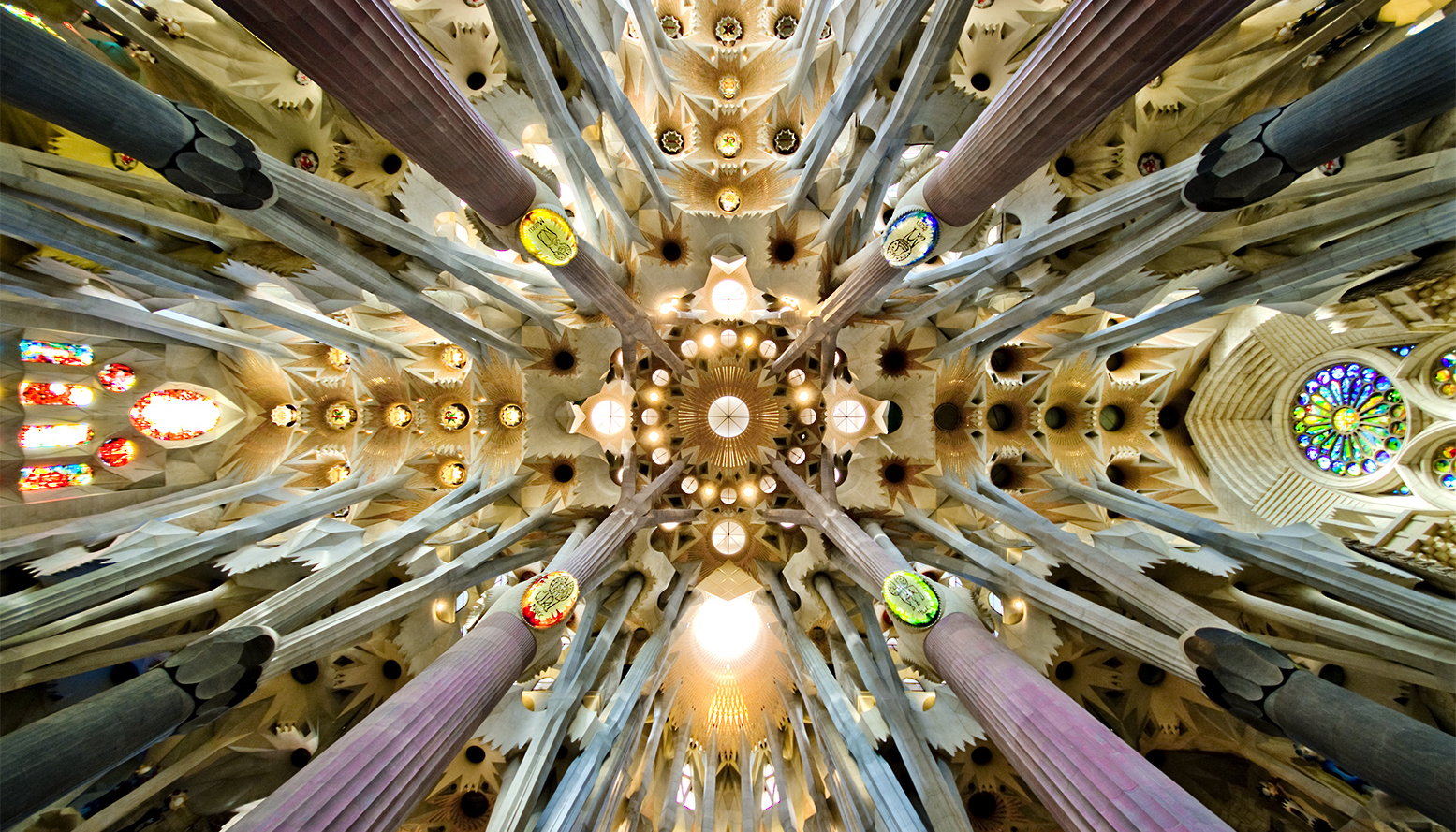 Sagrada_Familia_nave_roof_detail