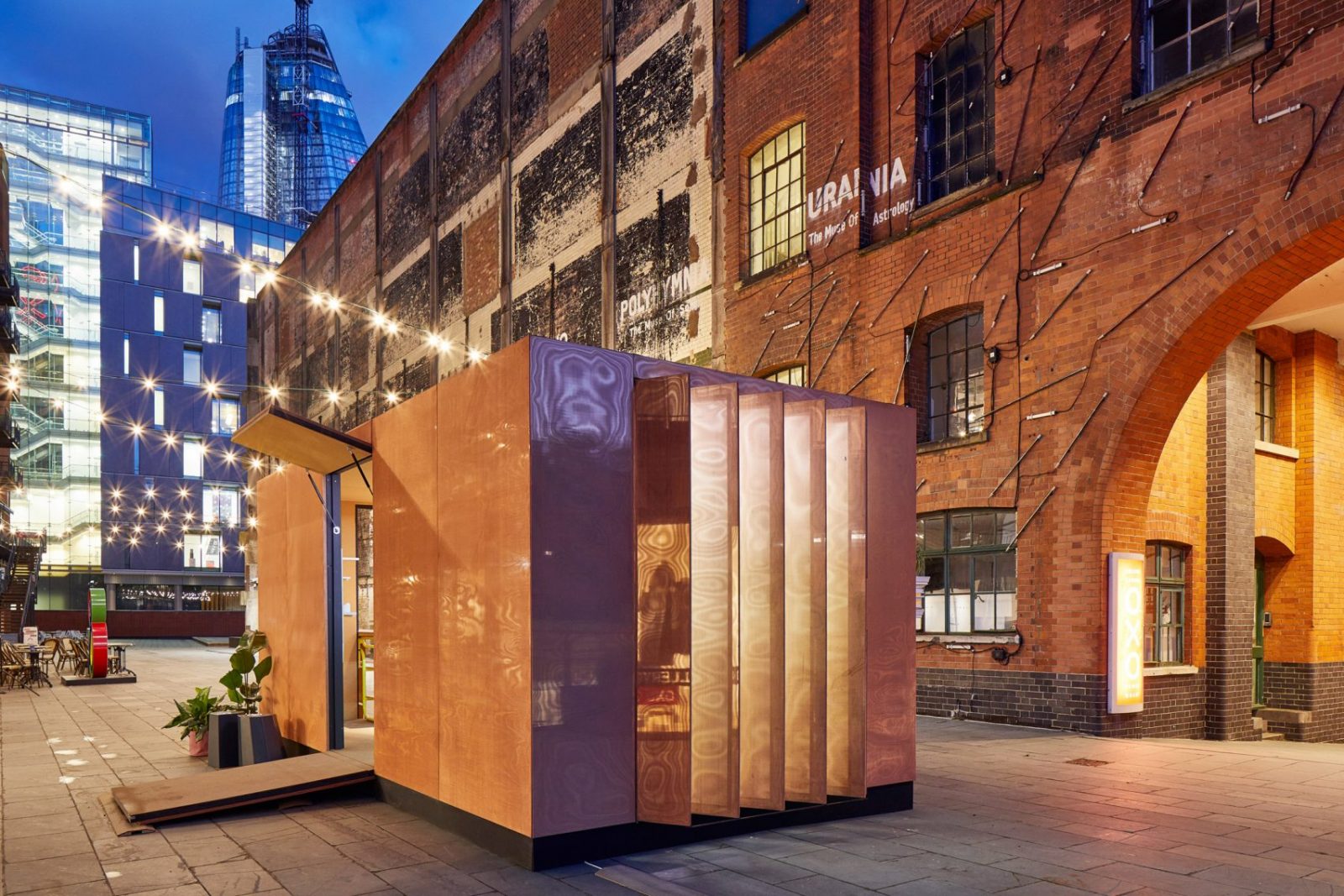 urban-cabin-sam-jacob-studio-mini-living-desin-london-design-festival_dezeen_2364_col_12-1704×1136