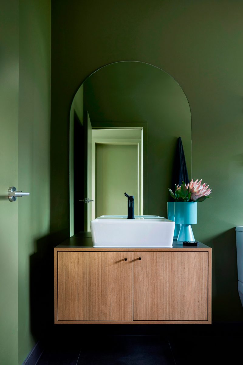 fish creek bathroom image