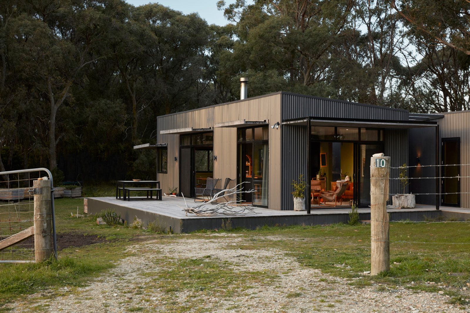 archiblox fish creek house external view