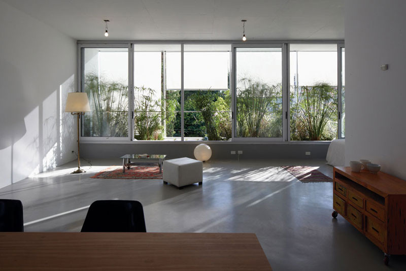 once building balcony interior image