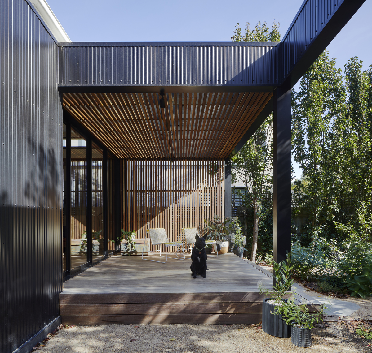 lucky-house-melbourne-kuzman-architecture-20772fa7 (1)